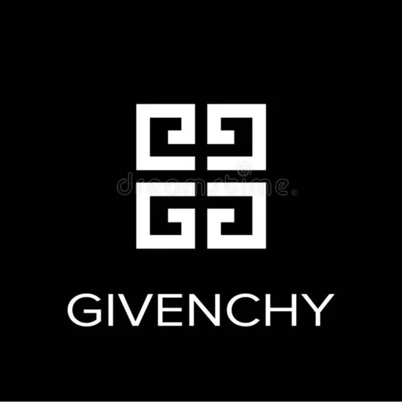 Givenchy Paris New York 1978 Medallion Logo Necklace on 24” Solid Rope Chain - Picture 4 of 8